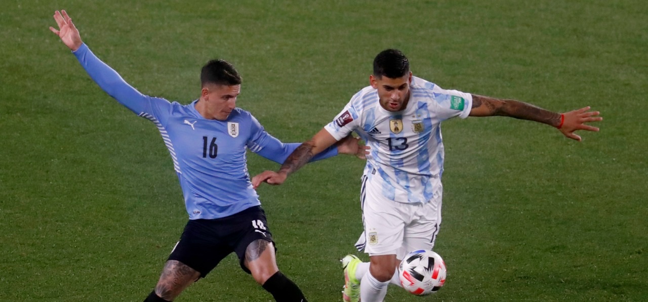 موعد مباراة منتخب الأرجنتين وأوروجواي