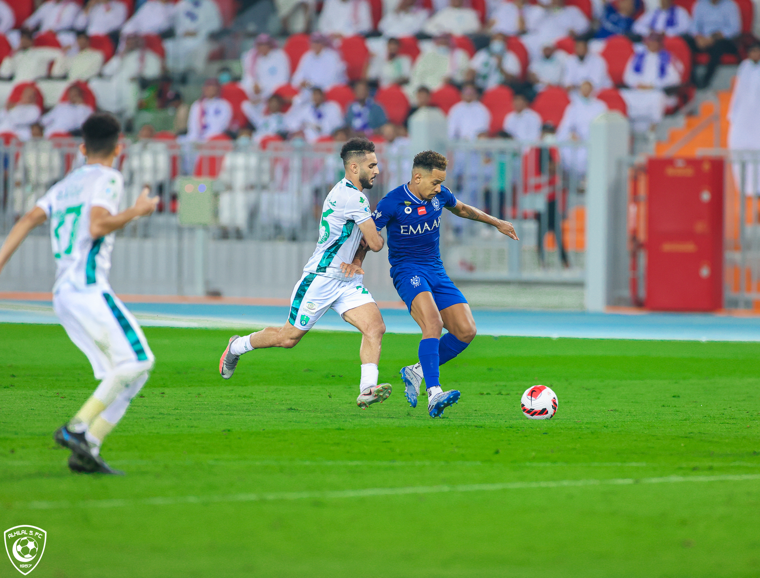 4 غيابات لـ الهلال أمام الأهلي