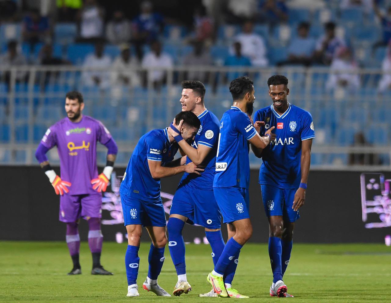 الهلال يرد على واصفيه بالمحظوظ