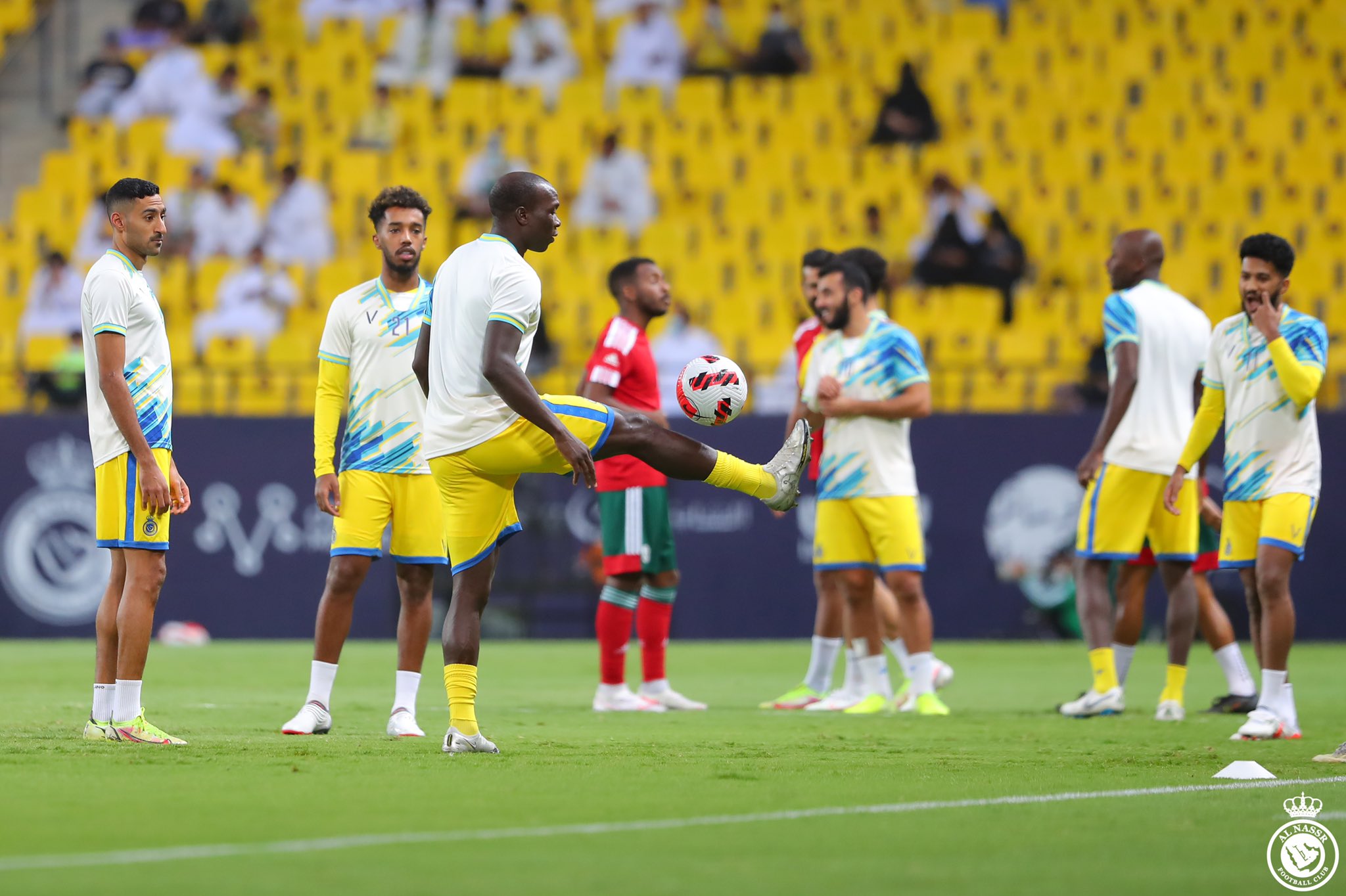 الغيابات تضرب النصر