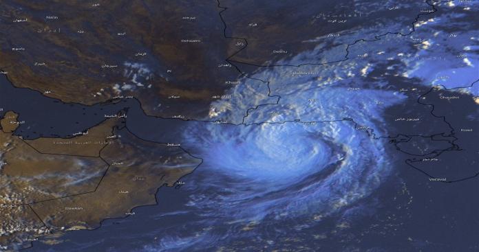 سلطنة عمان تمنح الموظفين إجازة رسمية تحسباً لقرب إعصار شاهين