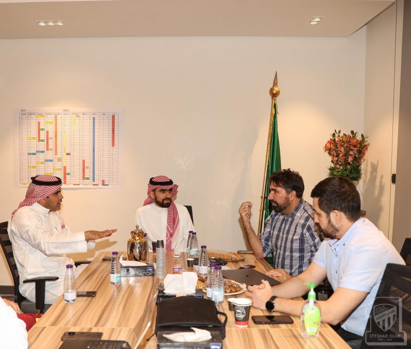 الاتحاد ومانويل نافارو