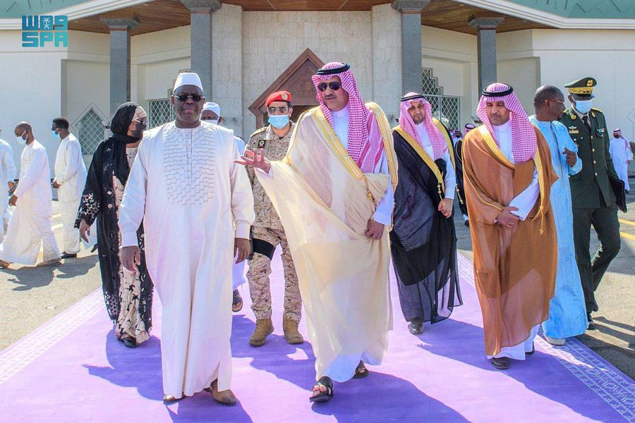 الرئيس السنغالي يغادر المدينة المنورة متوجهًا إلى بلاده