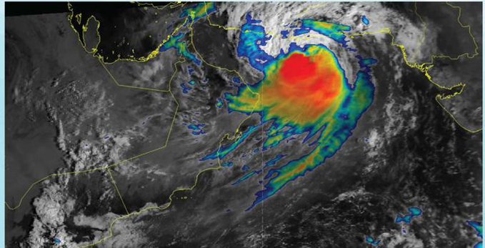 الإعصار شاهین يتحرك نحو سواحل بحر عُمان بسرعة 8 عقد