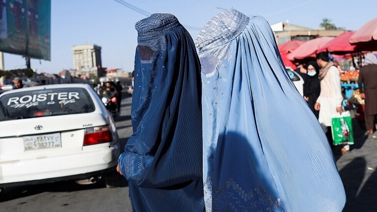 طالبان تتراجع عن منع التحاق الفتيات بالدراسة