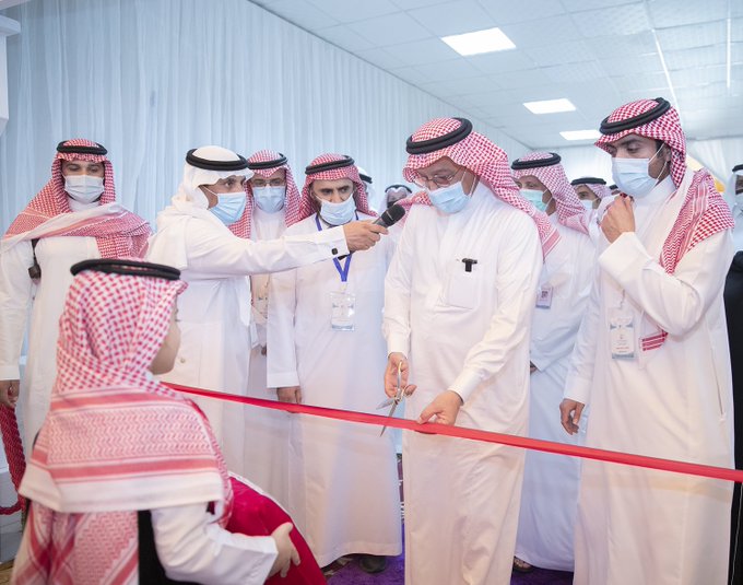 وزير التعليم يزور معرض إبداع الرياض 2022 ويستعرض مشاريع الطلاب