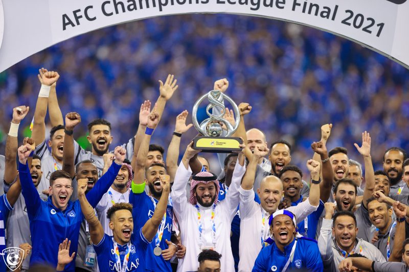 تتويج الهلال بآسيا 2021