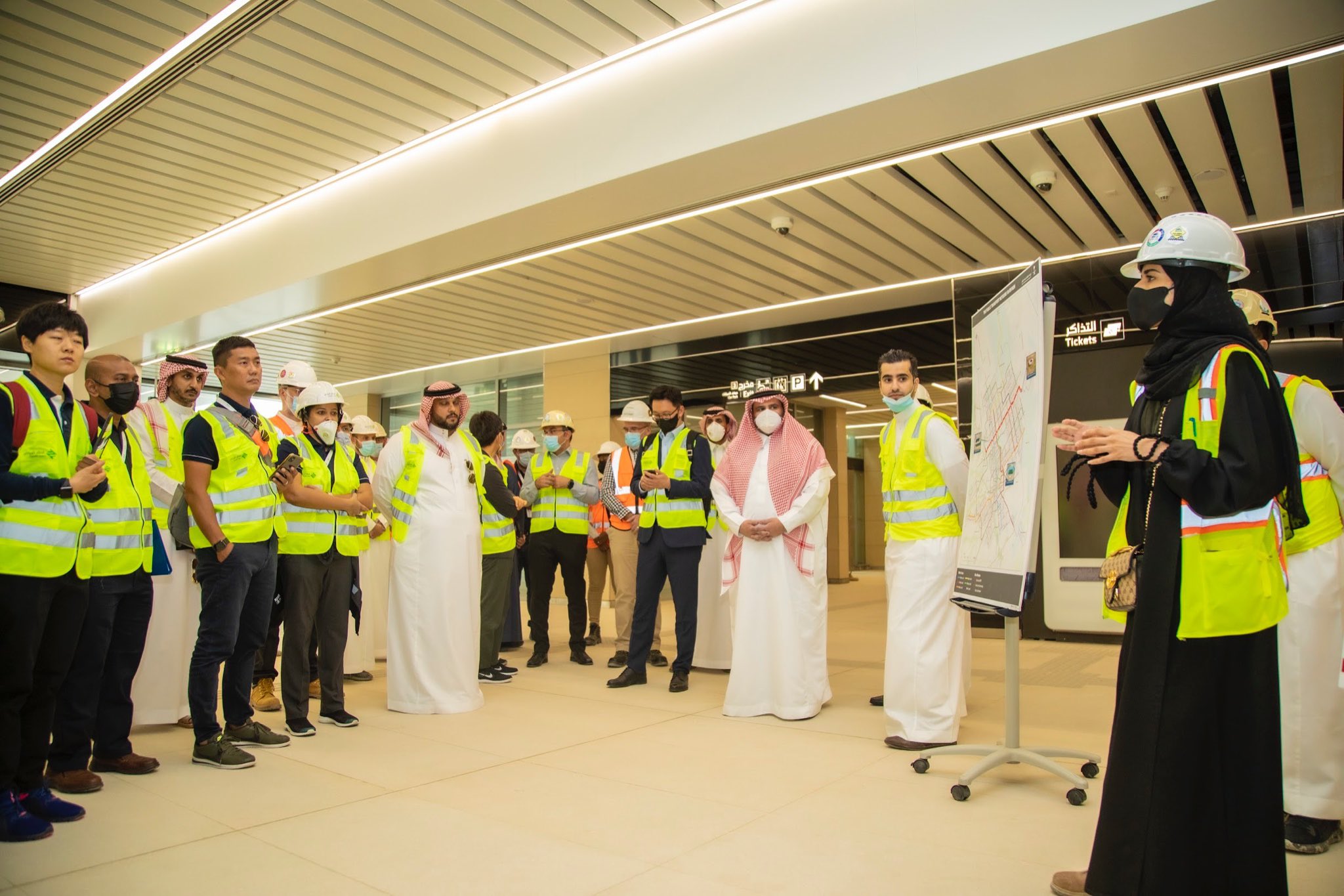 وفد الاتحاد الآسيوي يزور شبكة النقل العام في الرياض