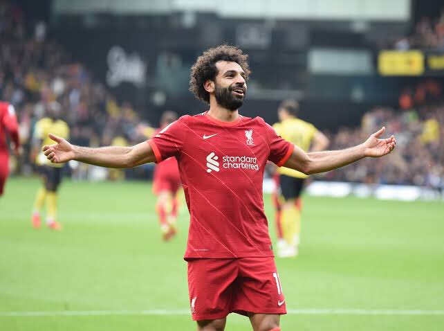 محمد صلاح يفوز بجائزة القدم الذهبية