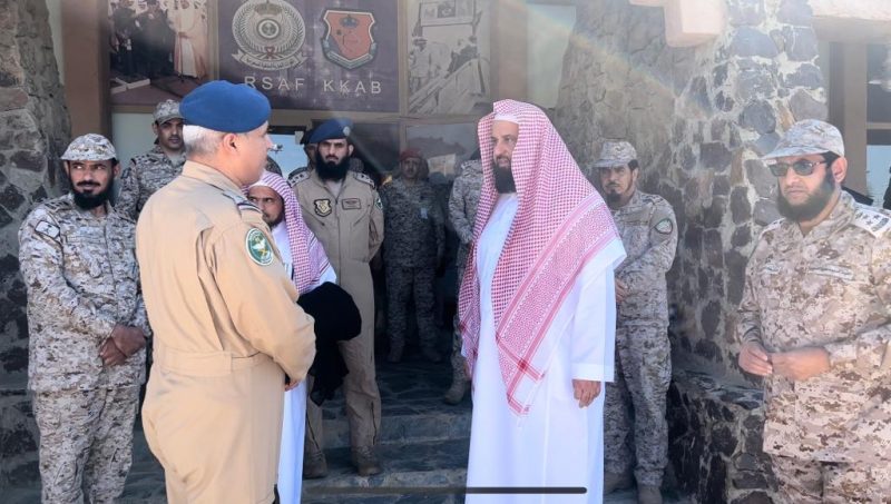 الشيخ السند للجنود المرابطين في الحدِّ الجنوبي: أنتم في خير عظيم - المواطن