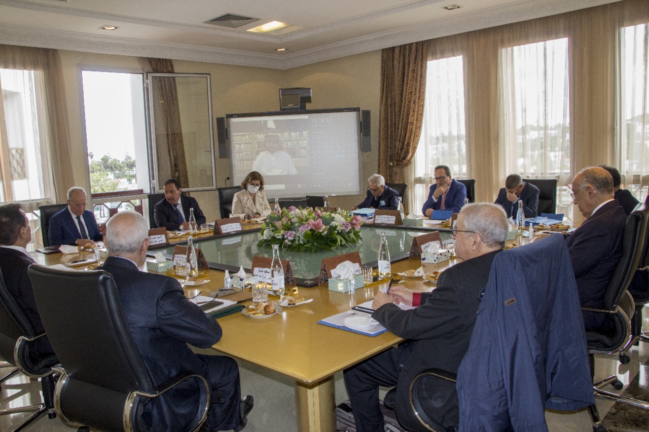 مجلس إدارة مؤسسة الملك عبدالعزيز يناقش الخطط والمشروعات الثقافية الجديدة
