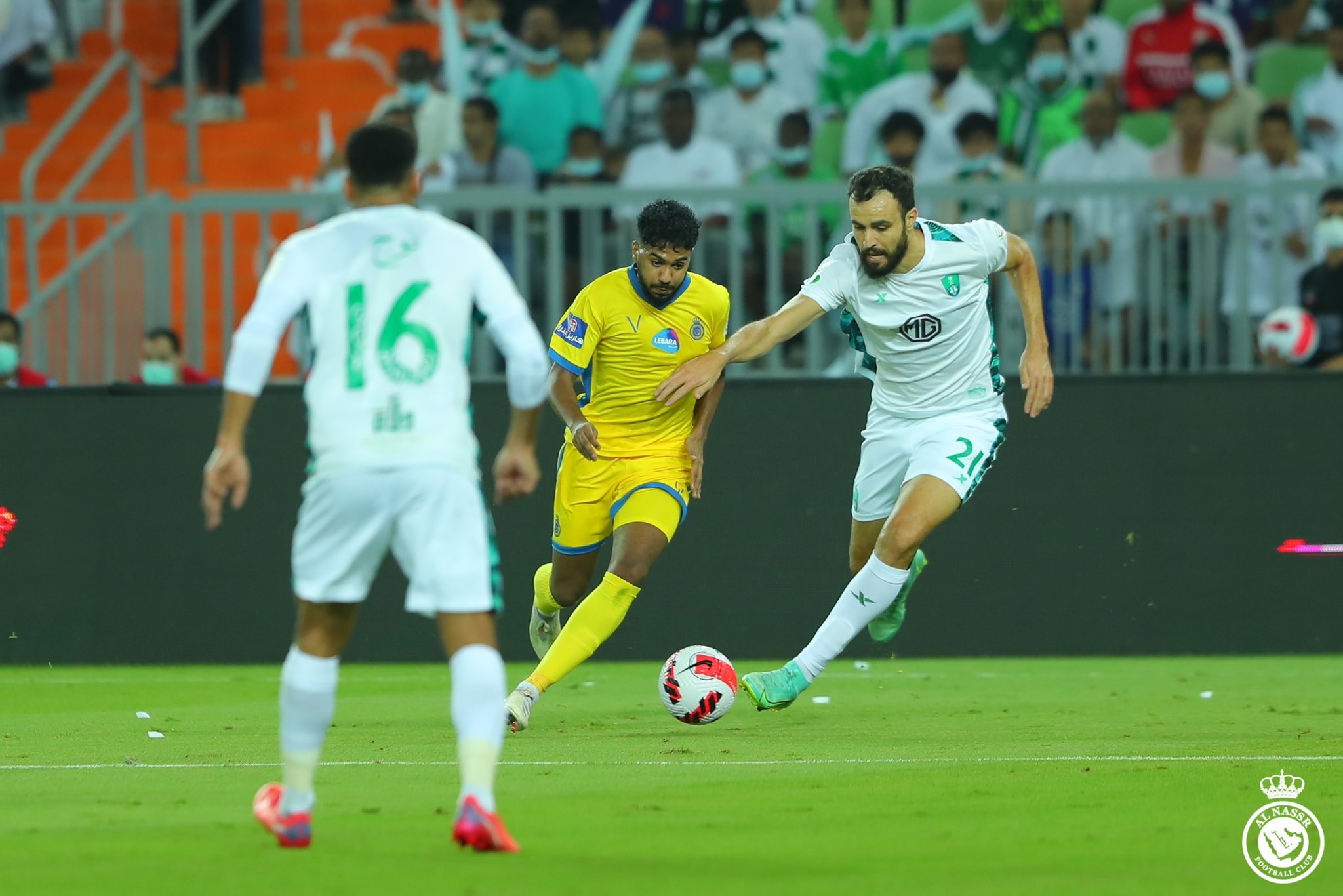 الأهلي والنصر يتعادلان بالشوط الأول