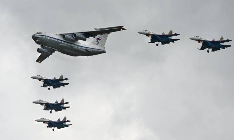 مقاتلات روسية تعترض قاذفات أمريكية فوق البحر الأسود