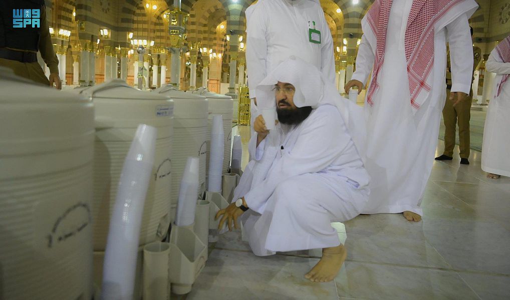 الشيخ السديس يتفقد مرافق المسجد النبوي وخدماته