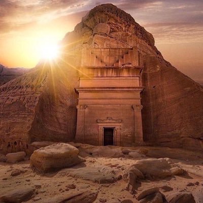 الخطوط السعودية تُسير رحلة متحف السماء ترويجًا للسياحة إلى العلا
