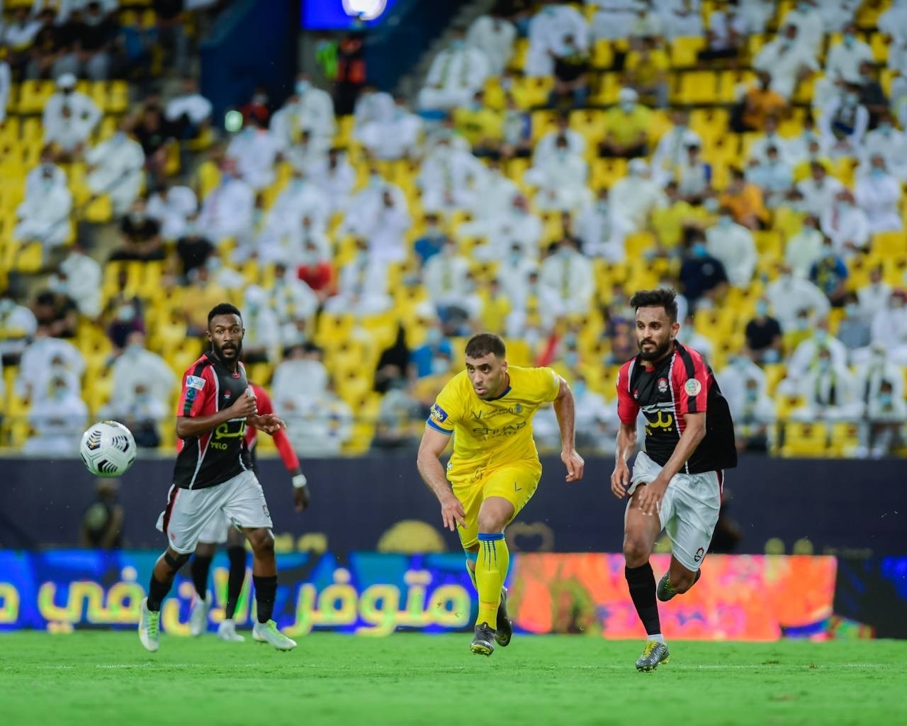 النصر يتألق ضد الرائد