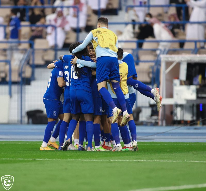 الهلال زعامة آسيا