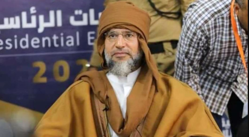 سيف الإسلام القذافي المطلوب جنائيًا يشعل سباق الانتخابات الليبية