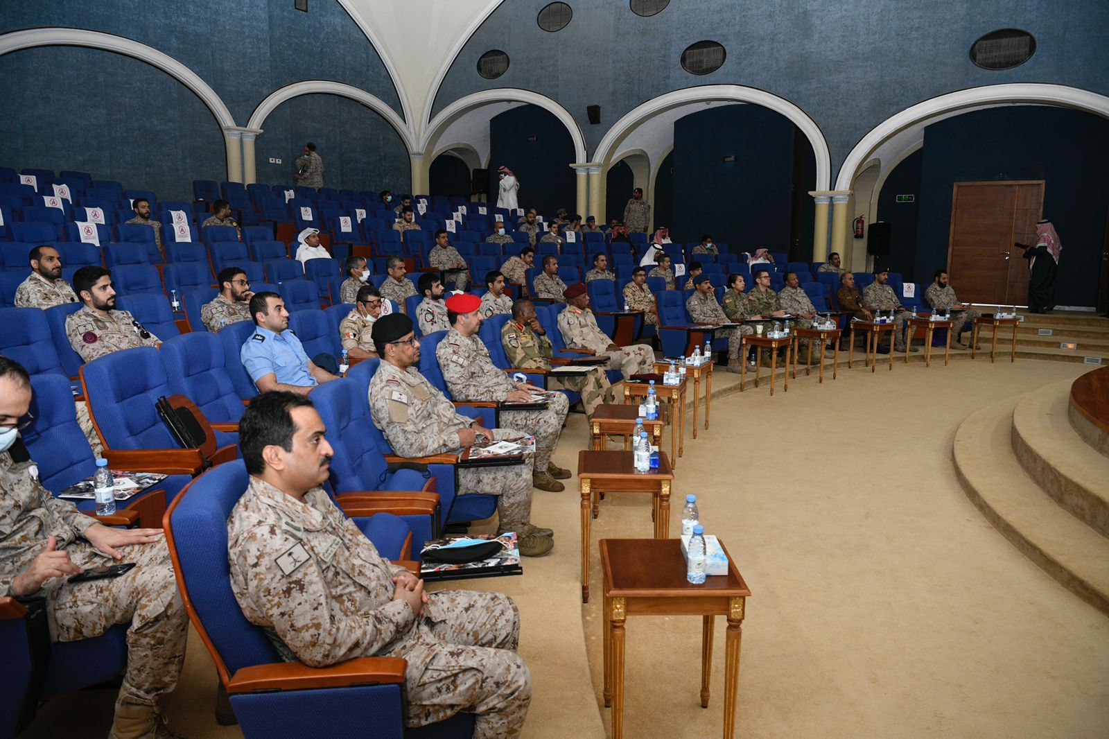 قيادة القوات المشتركة توعي بحماية الأطفال في مناطق النزاع