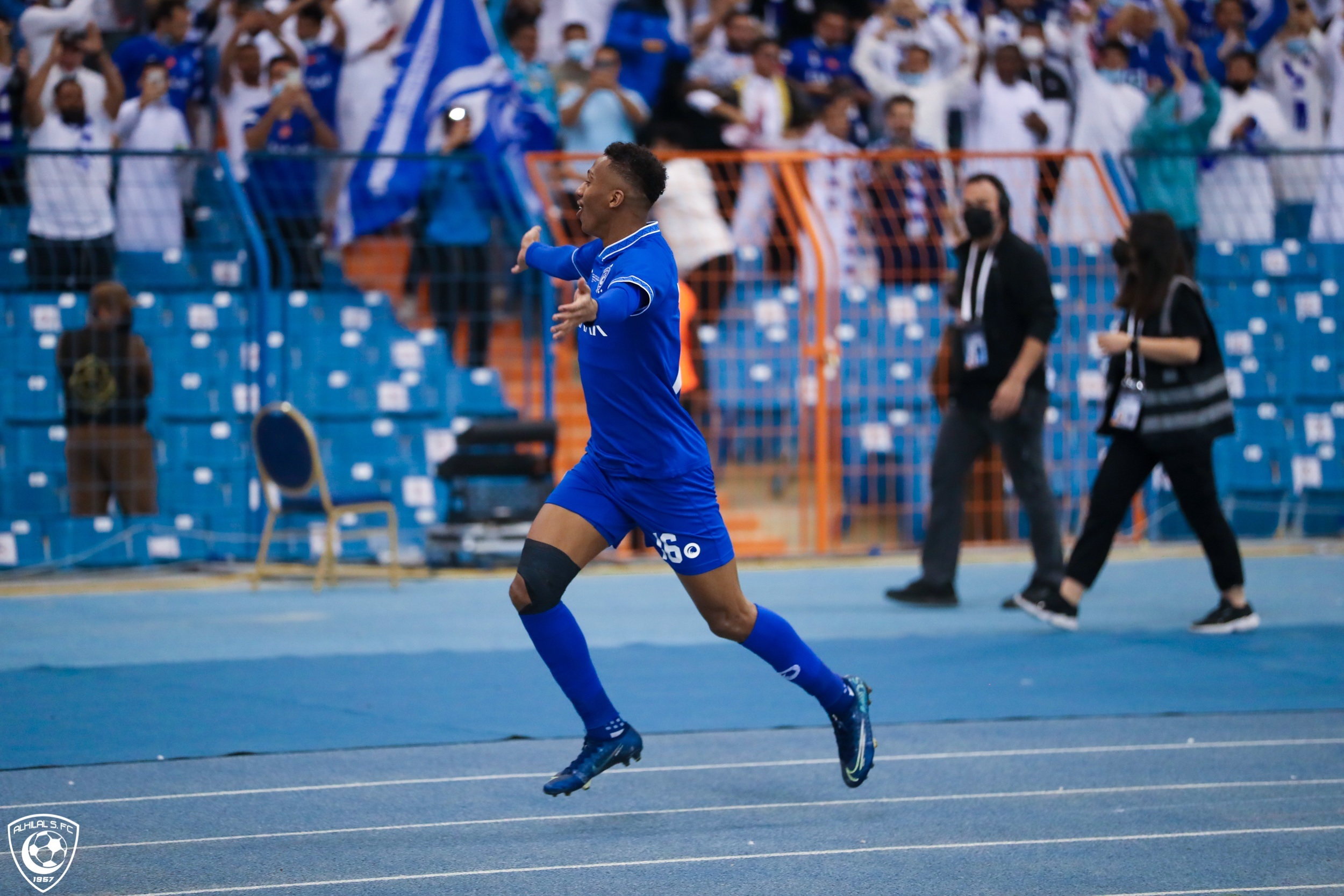 الهلال يفقد ناصر الدوسري 60 يومًا