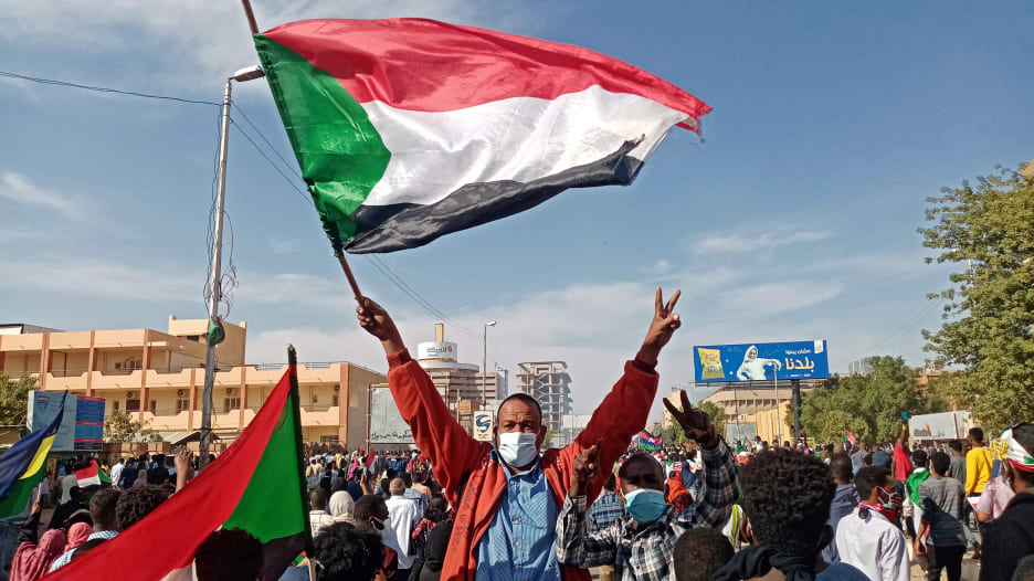 إصابات بطاقمي العربية والحدث جراء اعتداء الأمن السوداني