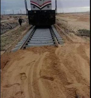 سائق قطار يمنع وقوع كارثة كبيرة بمصر