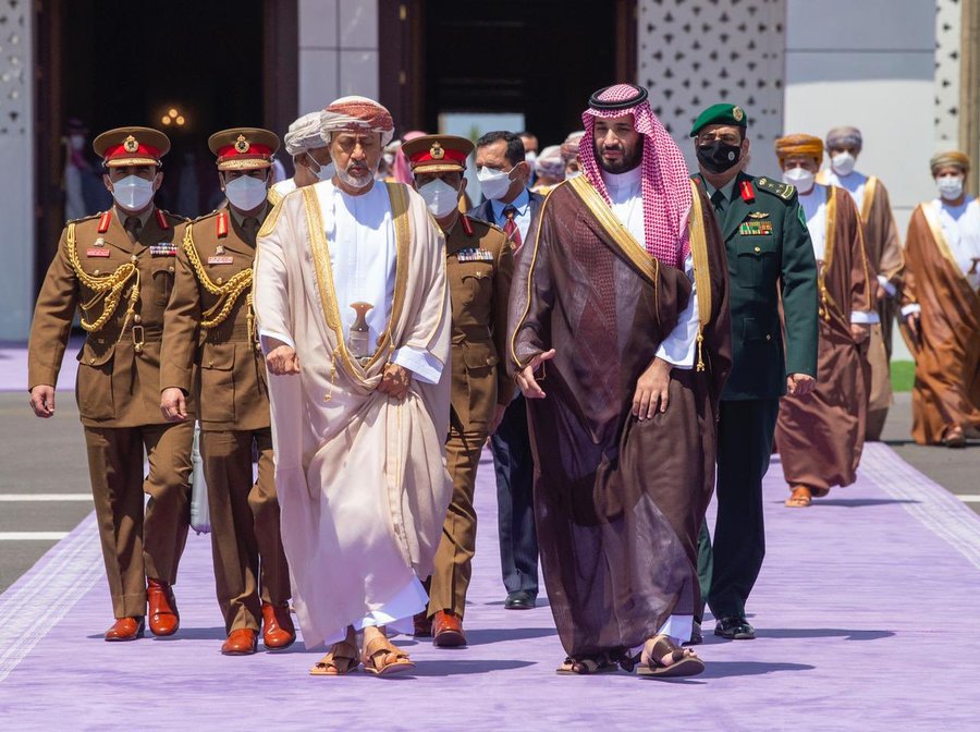 ترحيب شعبي عماني بضيف السلطنة الكبير الأمير محمد بن سلمان