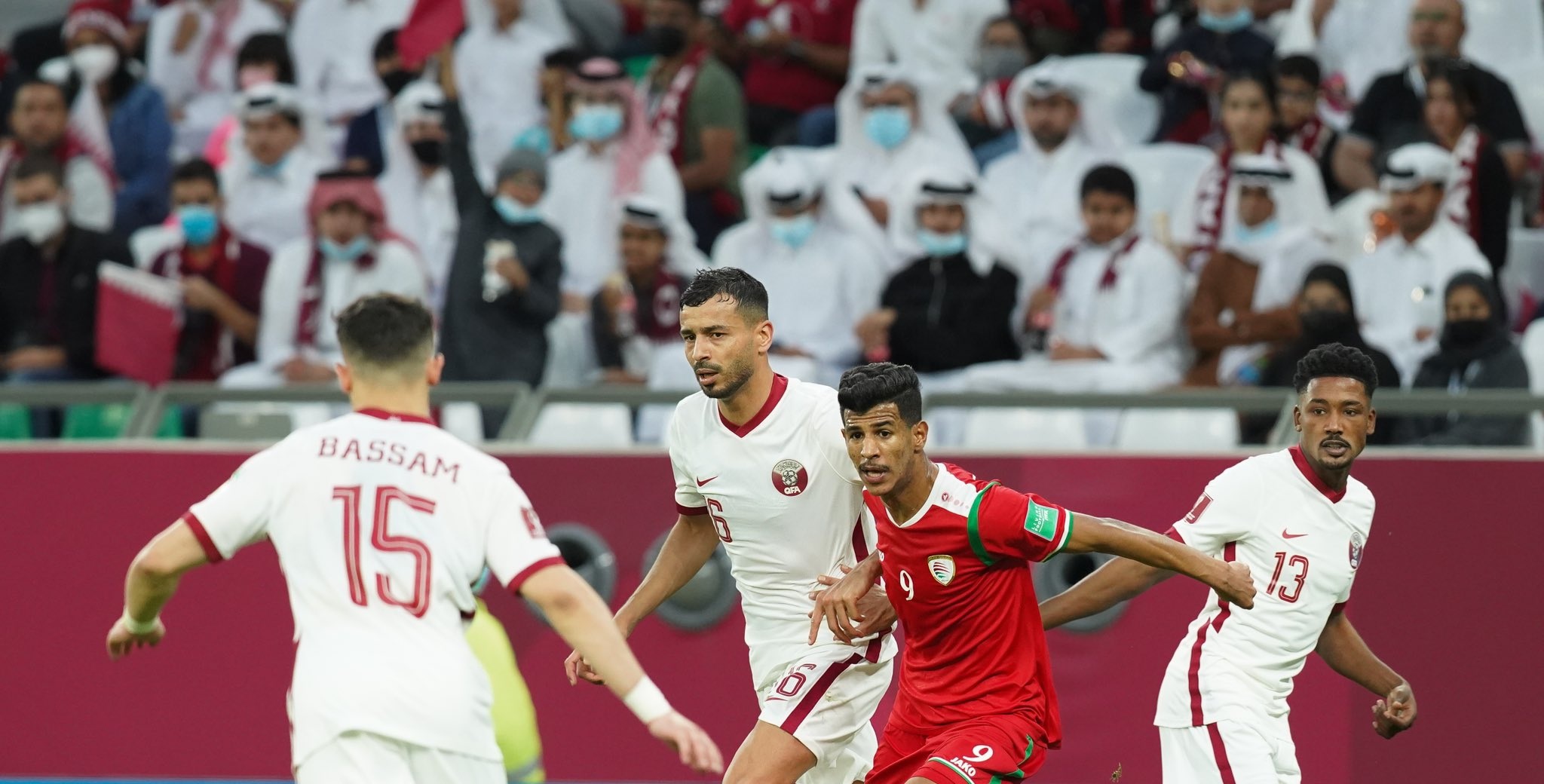 انتقادات لاذعة لحكم مباراة منتخب قطر ضد عُمان
