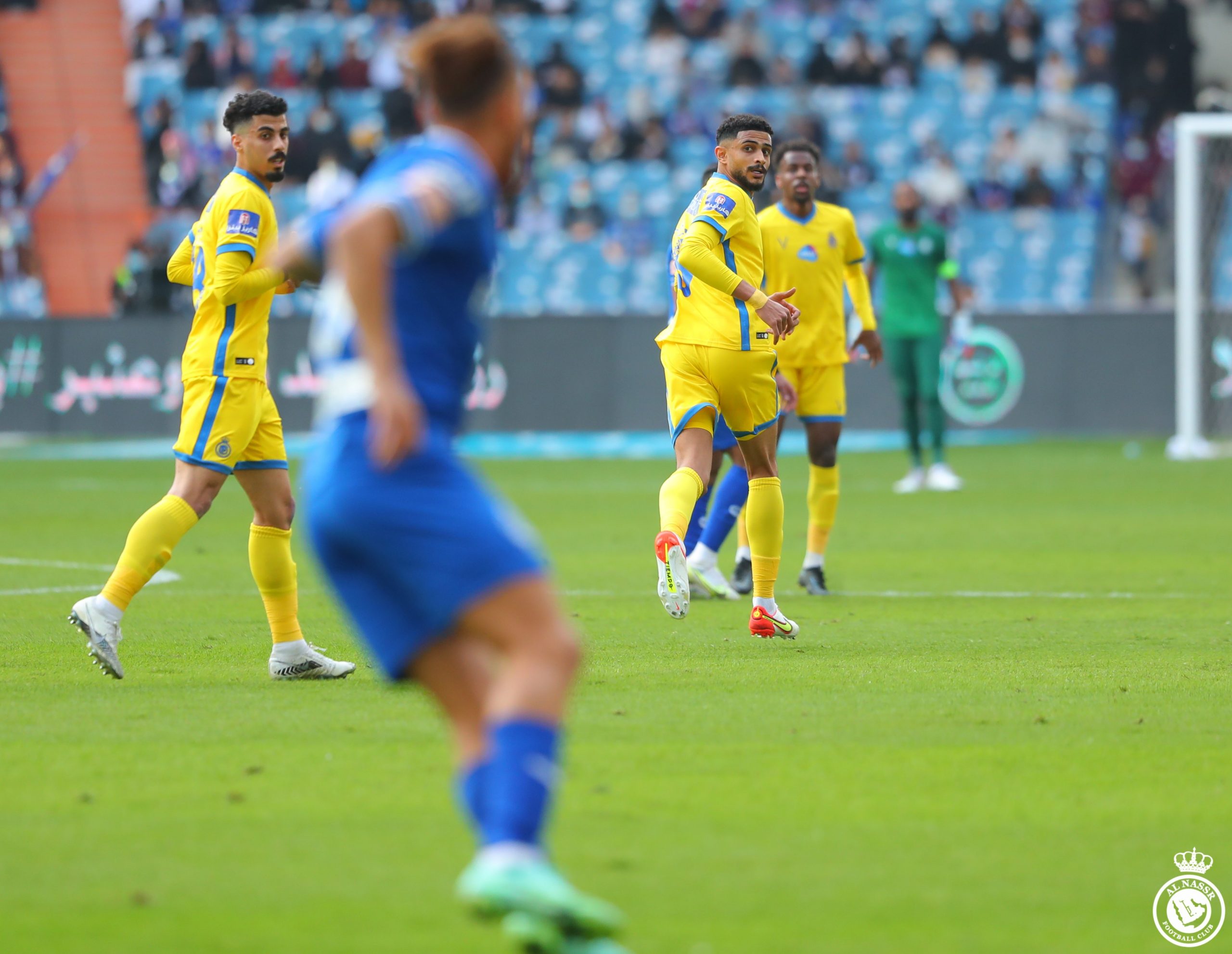 النصر يطلب حكامًا أجانب أمام الهلال دوريًا