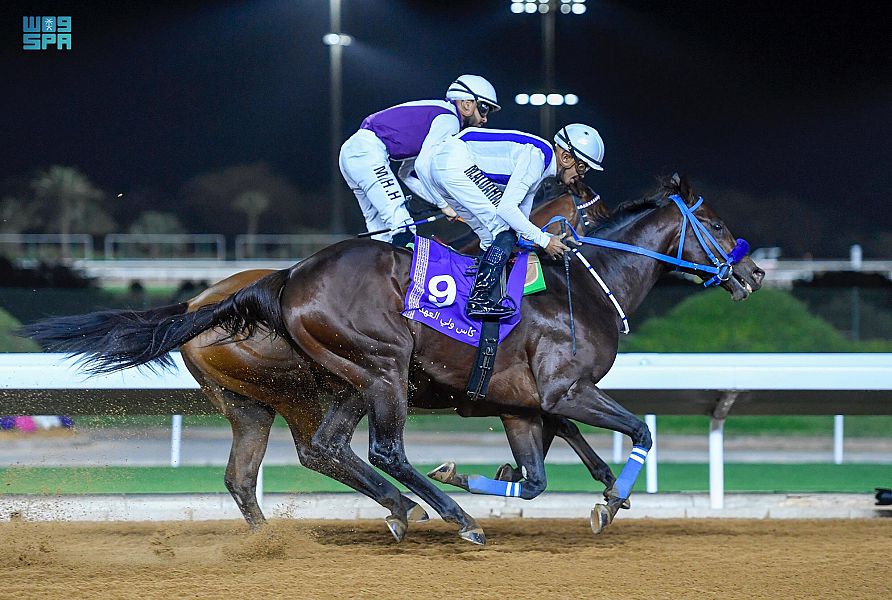 نيابة عن محمد بن سلمان.. أمير الرياض بالنيابة يرعى سباق الخيل على كأسي ولي العهد