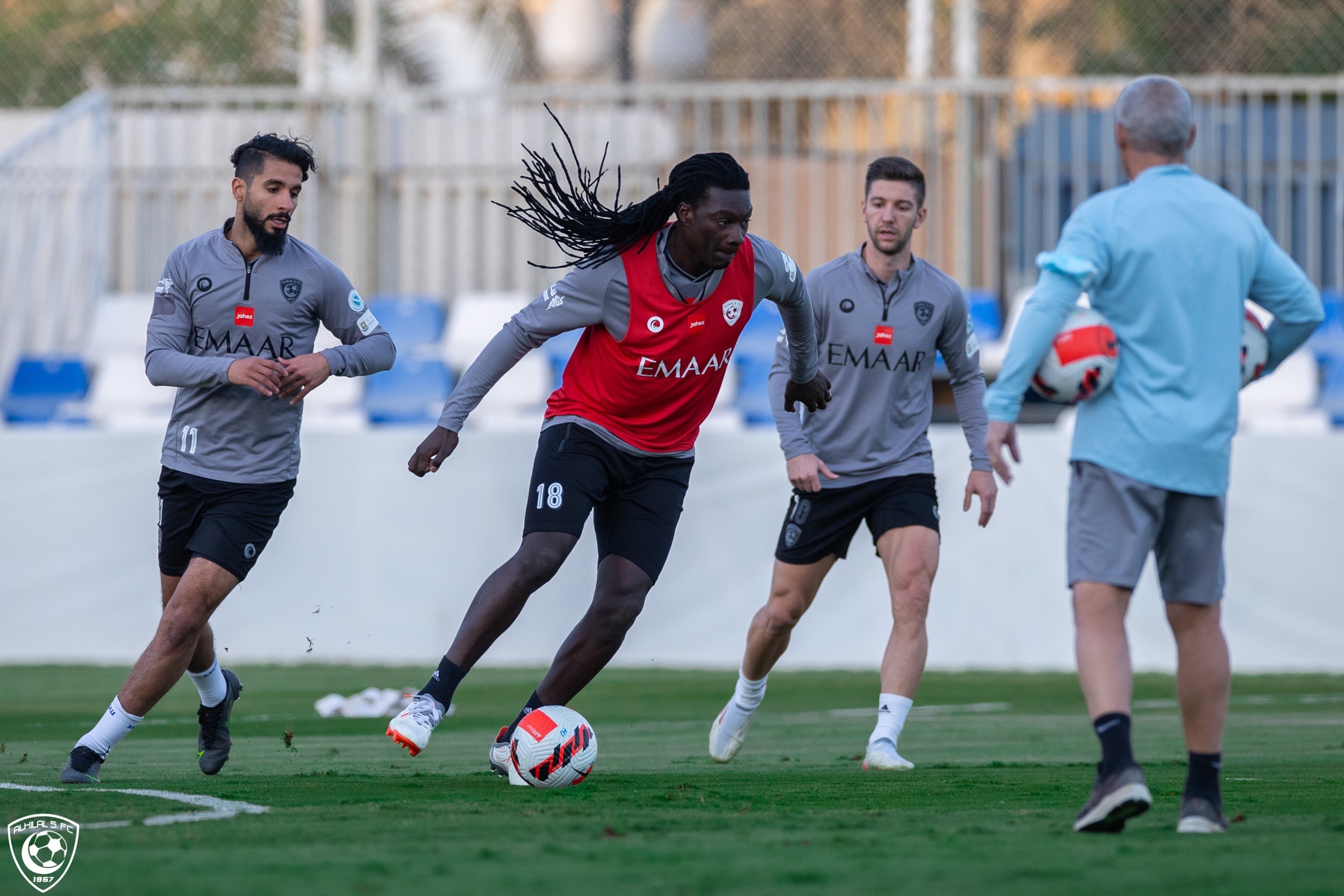 الهلال يفتح صفحة النصر