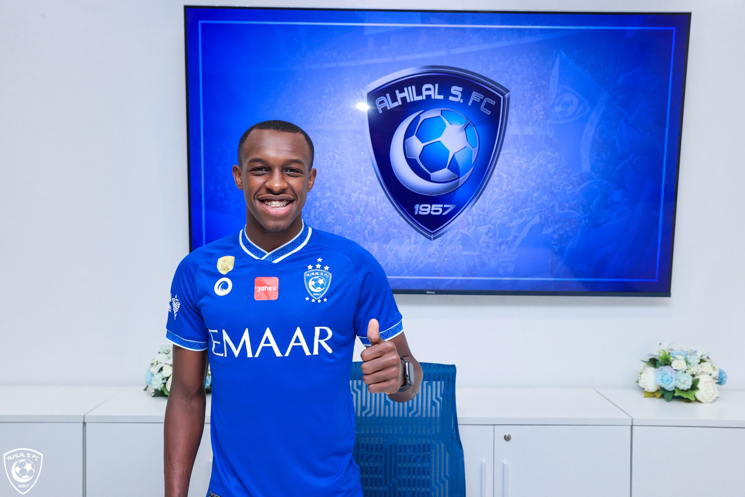 ثغرة تحرم سعود عبدالحميد من تمثيل الهلال حاليًا