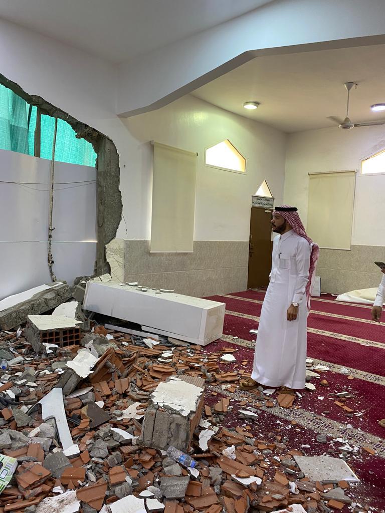 لجنة فورية لصيانة مسجد العمار بجدة بعد اصطدام مركبة به
