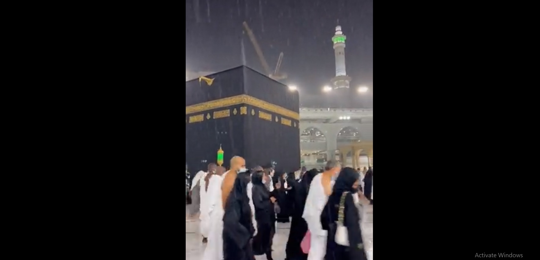 أمطار الخير تهطل على مكة