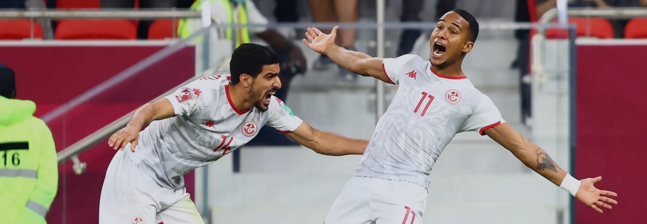 تونس تتجاوز الإمارات ويتأهلان معًا لربع نهائي