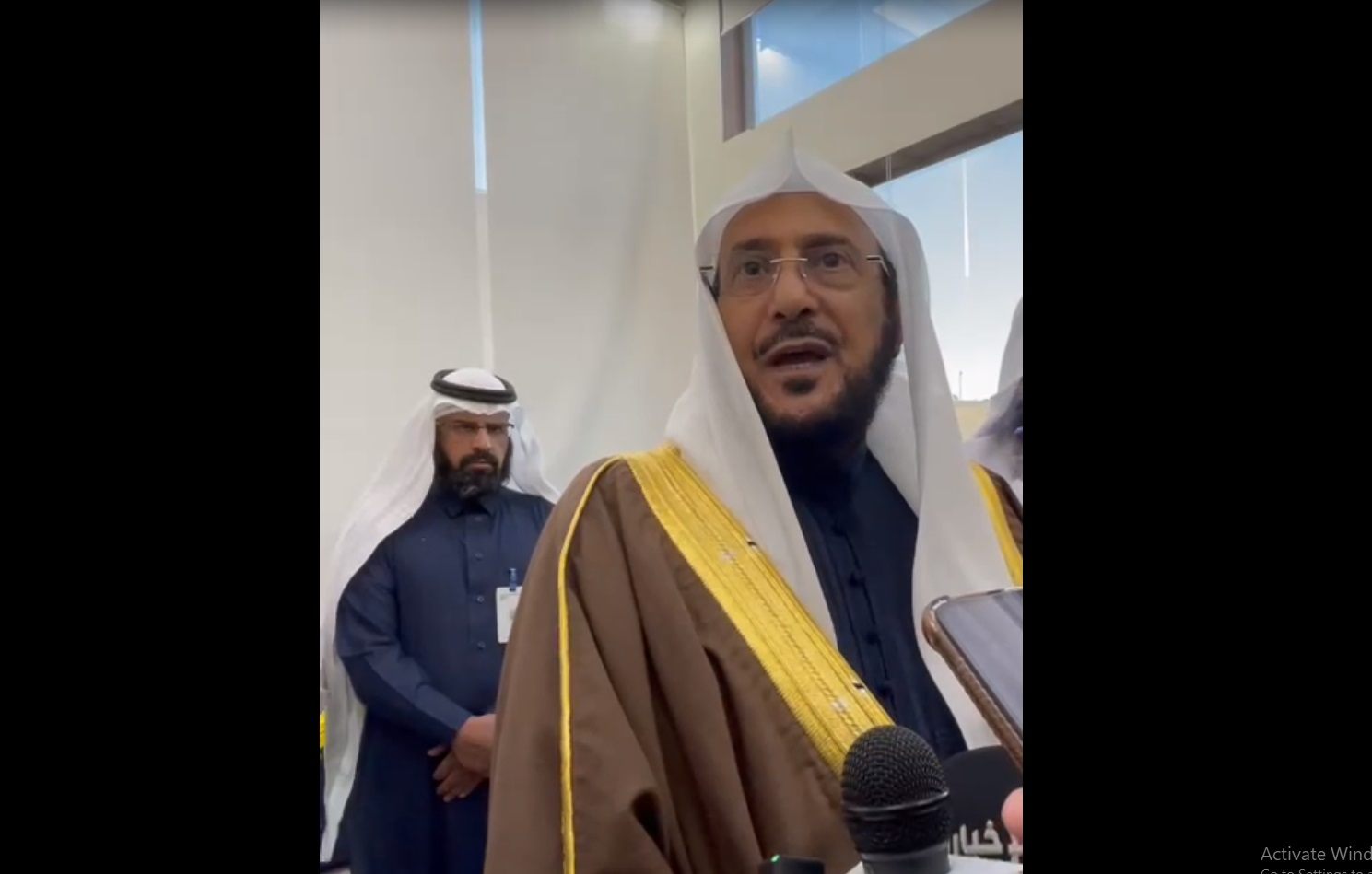 وزير الشؤون الإسلامية: الملك سلمان حامل لواء نشر الاعتدال والوسطية في العالم