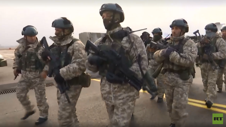 الدفاع الروسية تنهي عملية نقل قوات حفظ السلام الأرمينية إلى كازاخستان