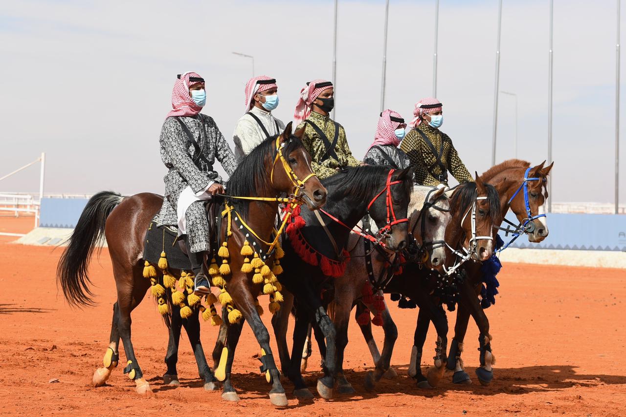 نادي فرسان الوطن للفروسية يشارك في مهرجان الملك عبدالعزيز للإبل