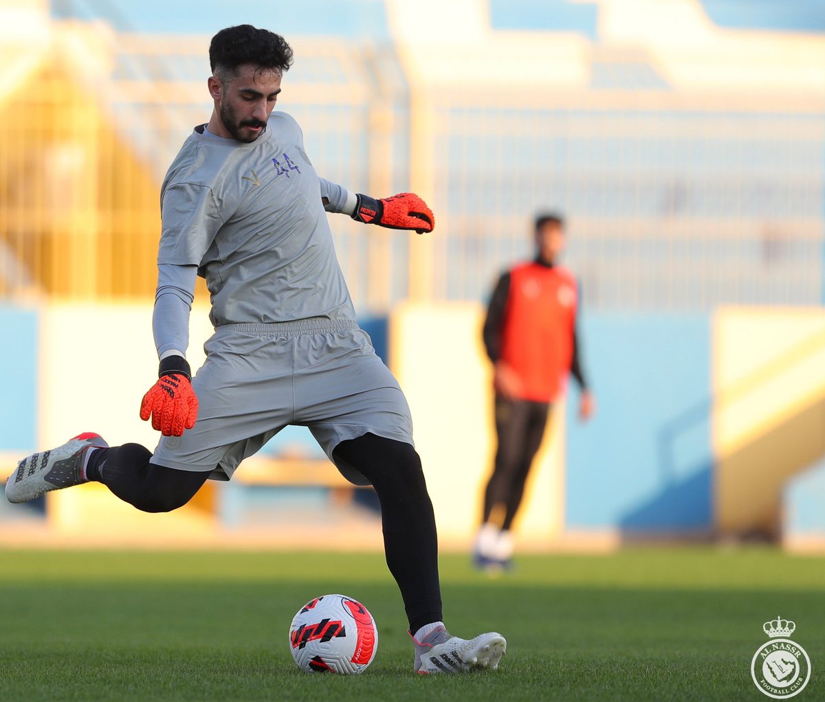 الطائي يضم نواف العقيدي من النصر