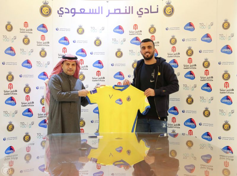 النصر يجدد عقد حمد المنصور