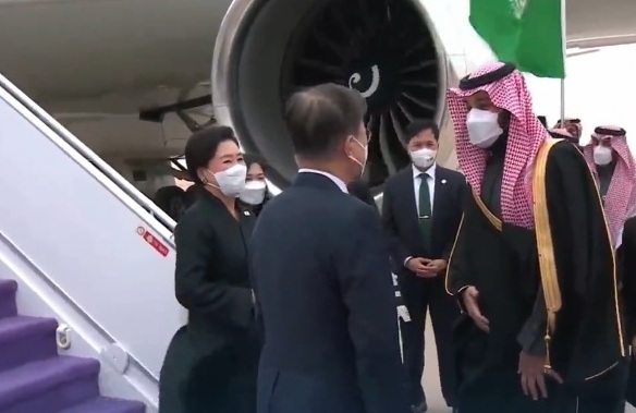 محمد بن سلمان يستقبل رئيس كوريا الجنوبية