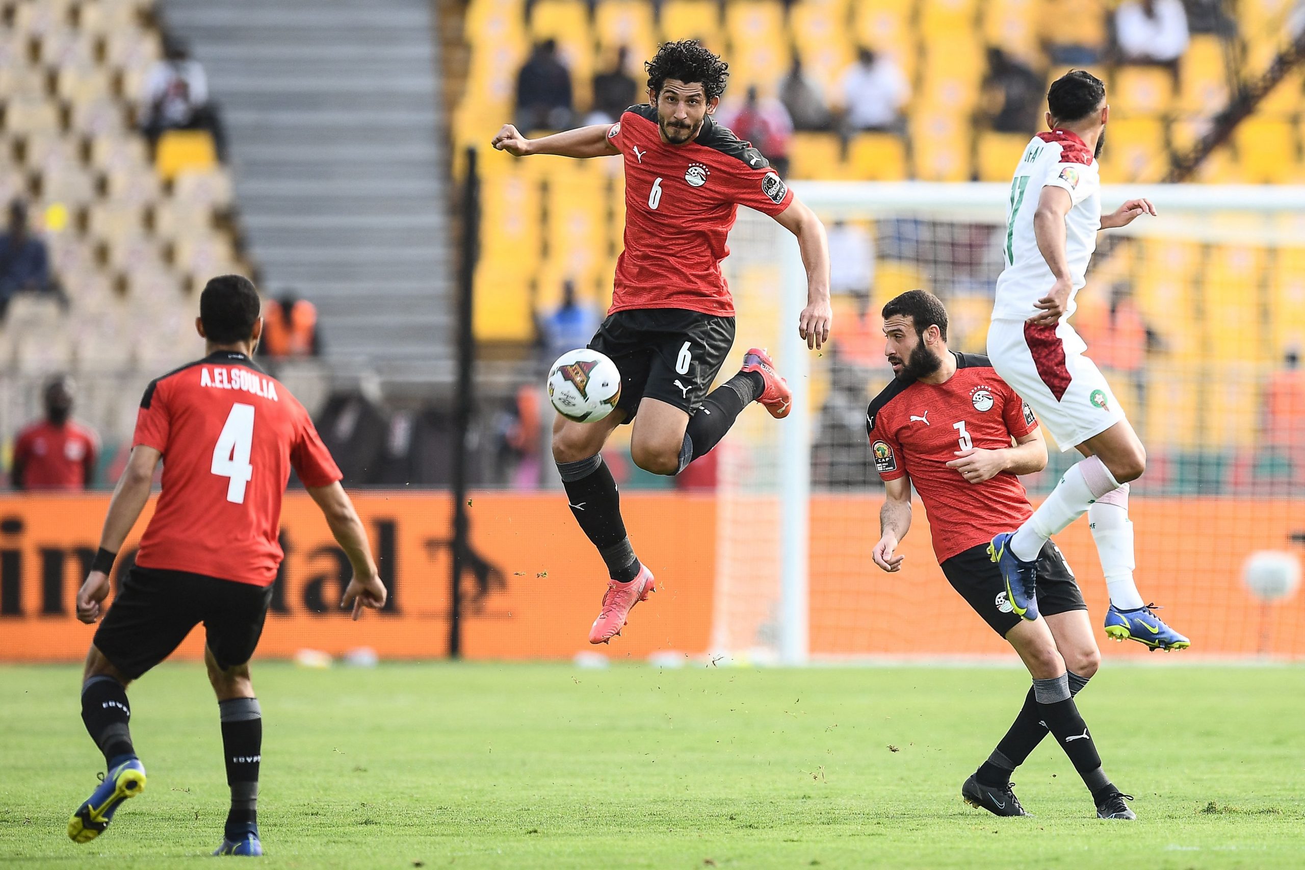 إصابة أحمد حجازي في مباراة مصر والمغرب