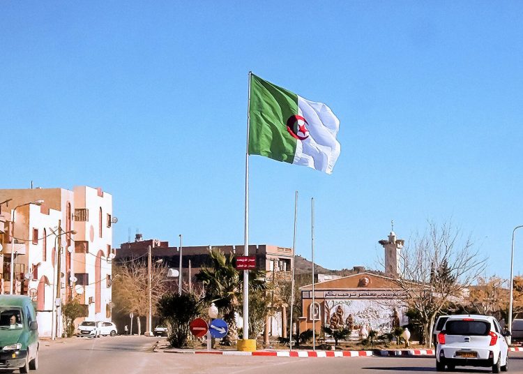هزة أرضية بقوة 5 درجات تضرب الجزائر - المواطن