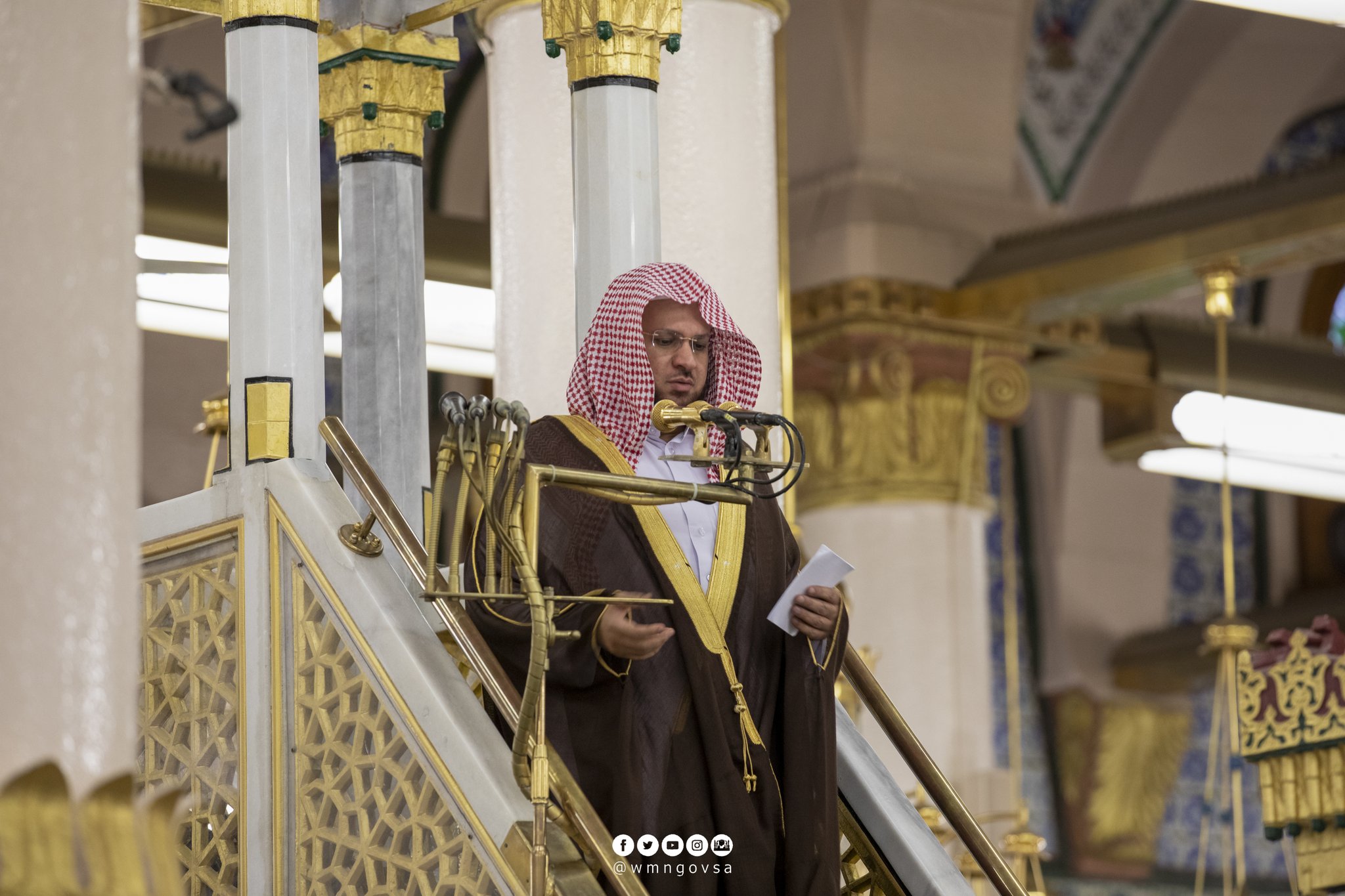 خطيب المسجد النبوي: احفظوا أوامر الله بالامتثال ونواهيه بالاجتناب