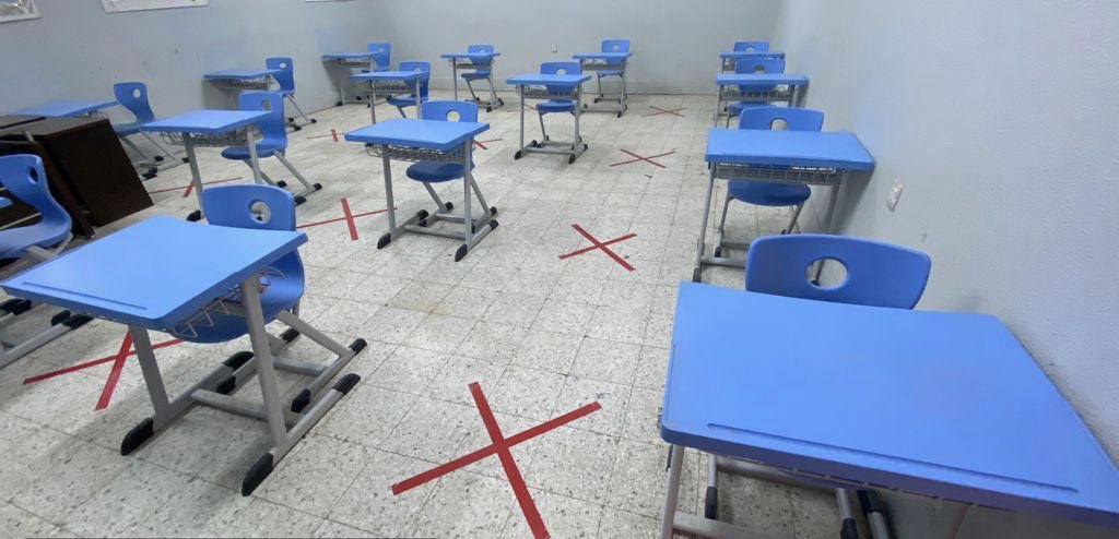 إلغاء برادات المياه في مدارس المرحلة الابتدائية ومنع تبادل الأقلام