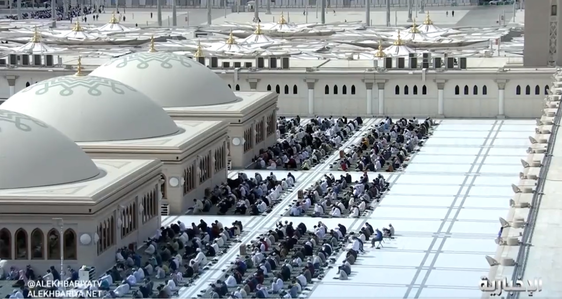 خطيب المسجد النبوي: الدعاء ملاذ المكروبين وعلاج المهمومين