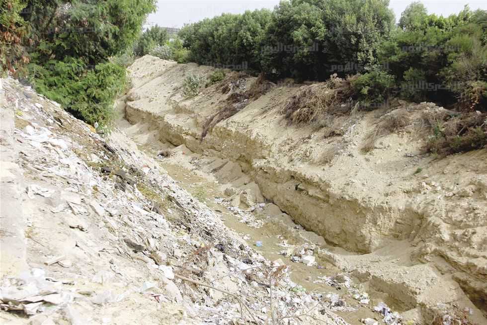 الزعاق يذكر المجازفين: لا تنمْ بالمسيل ولو بالمقيل