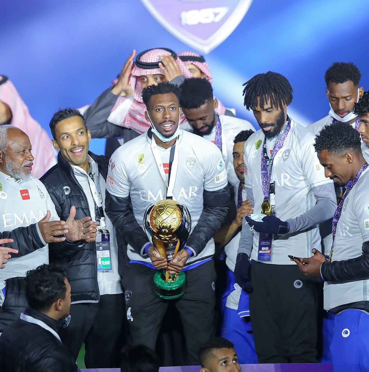 العنزي: من الحكمة ألّا يرفع الهلال عقد كنو!