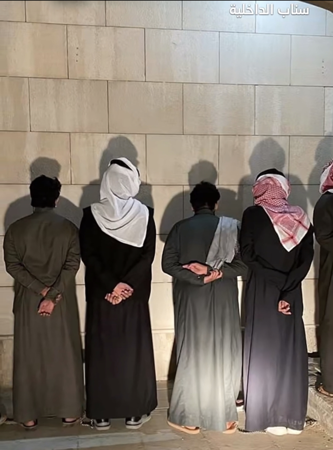 شرطة الرياض تطيح بـ 6 مواطنين ظهروا في مقطع المشاجرة الجماعية