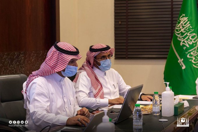 مناقشة البرامج التنفيذية والتطويرية لمنظومة سقيا زمزم